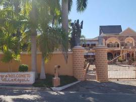 Resort Apartment/Villa for Sale St. James, Montego