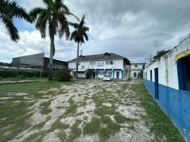 Commercial Bldg/Offices for Sale St. Ann, St. Ann'
