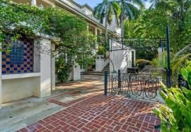 House for Sale St. James, Half Moon