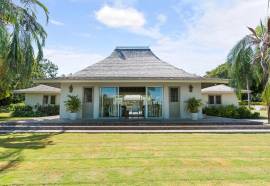 Resort Apartment/Villa for Sale St. James, Montego