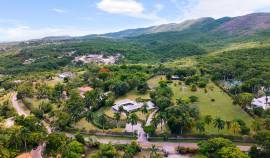 Resort Apartment/Villa for Sale St. James, Montego