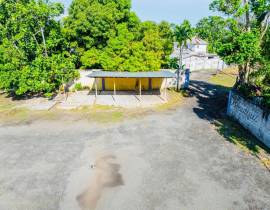 Commercial Bldg/Offices for Sale St. Ann, Content 
