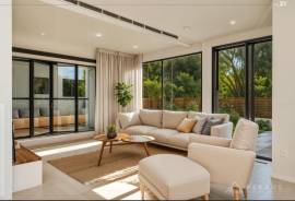 Resort Apartment/Villa for Sale Kingston & St. And