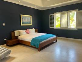 Resort Apartment/Villa for Sale St. James, Montego