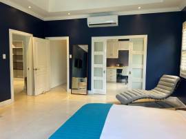 Resort Apartment/Villa for Sale St. James, Montego