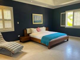 Resort Apartment/Villa for Sale St. James, Montego