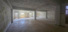 Commercial Bldg/Offices for Sale Manchester, Mande