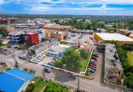 Commercial Bldg/Offices for Sale Clarendon, May Pe