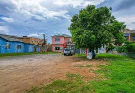 Commercial Bldg/Offices for Sale Clarendon, May Pe