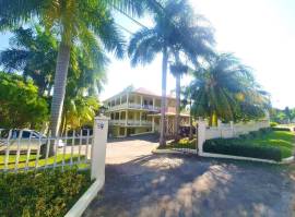 House for Sale St. James, Ironshore