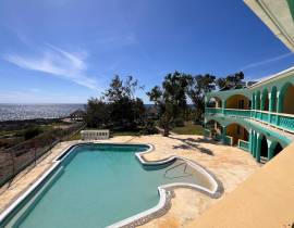 Resort Apartment/Villa for Sale Westmoreland, Revi