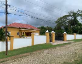 Resort Apartment/Villa for Sale St. Ann, Runaway B