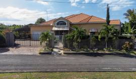 House for Sale St. Ann, Priory