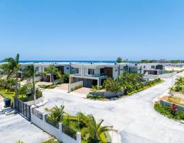 Townhouse for Sale St. Ann, Laughlands