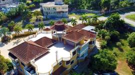 Resort Apartment/Villa for Sale St. James, Montego