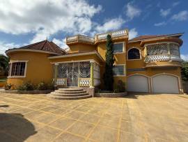 Resort Apartment/Villa for Sale St. James, Montego