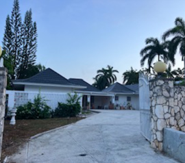 House for Sale St. James, Ironshore