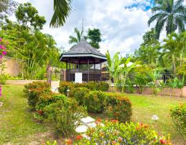 Resort Apartment/Villa for Sale Kingston & St. And
