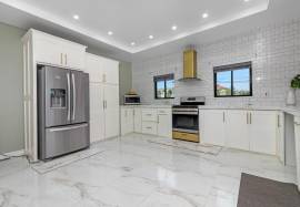 House for Sale St. Catherine, HELLSHIRE HILLS