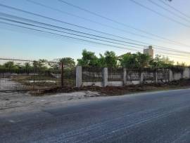 Development Land (Commercial) for Sale St. Catheri