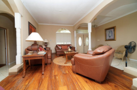 Resort Apartment/Villa for Sale Hanover, Round Hil