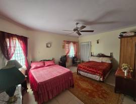 House for Sale St. James, Hartfield