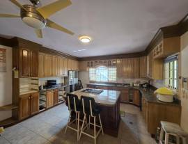House for Sale St. James, Hartfield