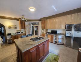 House for Sale St. James, Hartfield