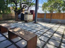 Commercial Bldg/Offices for Rent Kingston & St. An