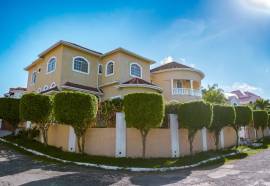 House for Sale St. Ann, Discovery Bay