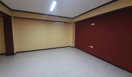 Commercial Bldg/Offices for Rent St. Ann, SALEM