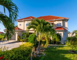 House for Sale St. Ann, Plantation Village