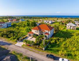 House for Sale St. Ann, Plantation Village