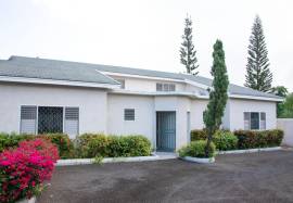 House for Sale St. Ann, Discovery Bay