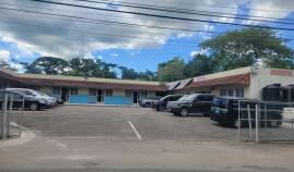 Commercial Bldg/Offices for Sale St. Elizabeth, Sa