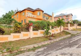 House for Sale St. Elizabeth, Malvern