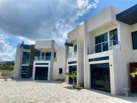 Townhouse for Sale St. Mary, Tower Isle