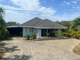 House for Sale St. Ann, Runaway Bay