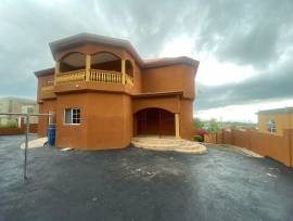 House for Sale Manchester, Spur Tree