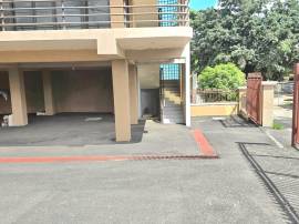 Commercial Bldg/Offices for Rent Manchester, Mande