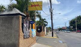 Commercial Bldg/Offices for Rent Kingston & St. An