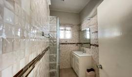 Commercial Bldg/Offices for Rent Kingston & St. An