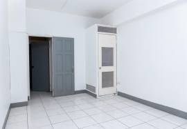 Commercial Bldg/Offices for Rent St. James, Monteg