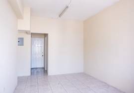 Commercial Bldg/Offices for Rent St. James, Monteg