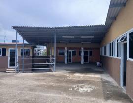 Commercial Bldg/Offices for Rent St. Catherine, Sp