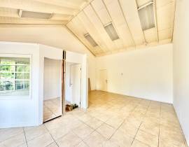 Commercial Bldg/Offices for Rent Kingston & St. An