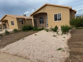 House for Rent St. Catherine, Phoenix Park