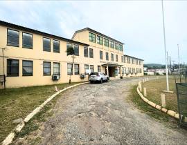 Commercial Bldg/Offices for Rent Kingston & St. An