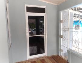 Commercial Bldg/Offices for Rent St. James, Monteg