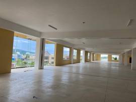 Commercial Bldg/Offices for Rent St. James, Monteg